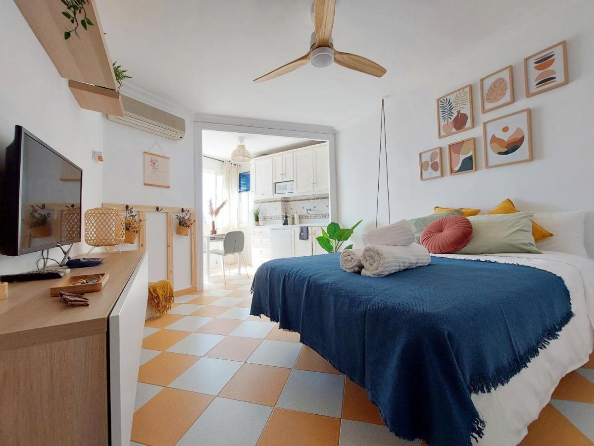 בנאלמדנה Nice And Cozy Studio At The Beachfront מראה חיצוני תמונה