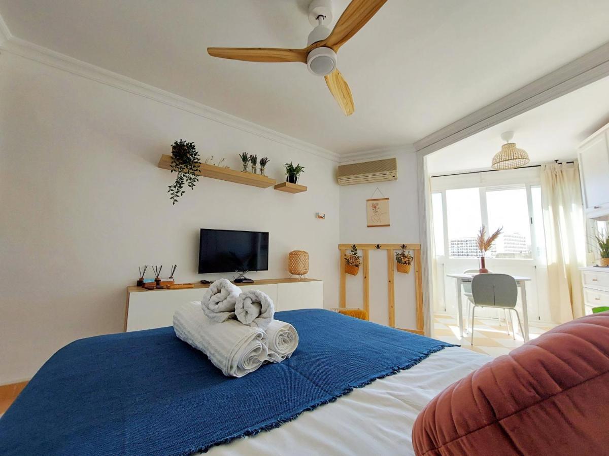 בנאלמדנה Nice And Cozy Studio At The Beachfront מראה חיצוני תמונה